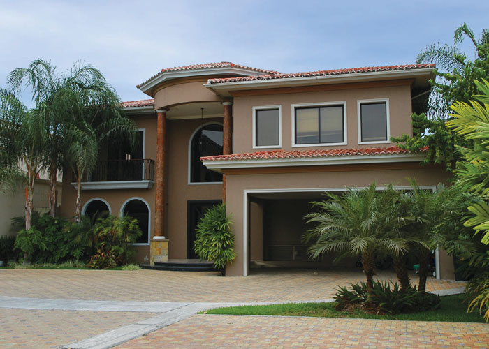CONBAQUERIZO HOMES-ACABADOS