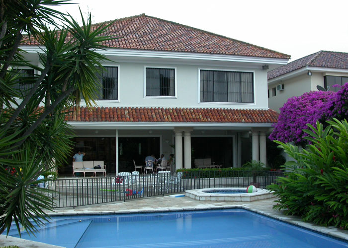 CONBAQUERIZO HOMES-ACABADOS
