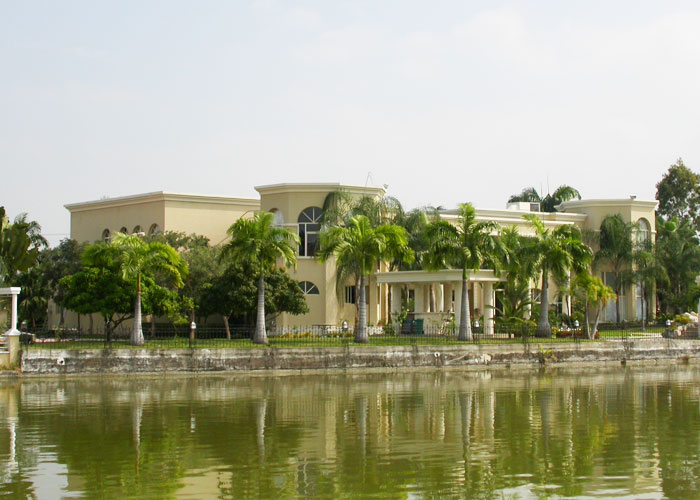 CONBAQUERIZO HOMES-ACABADOS