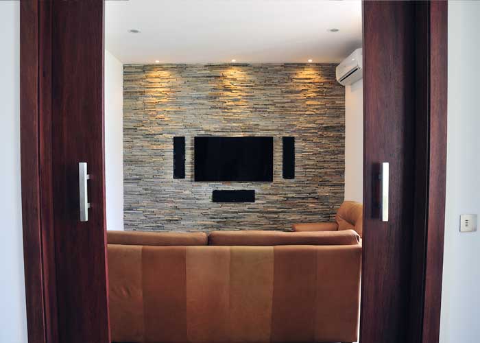 CONBAQUERIZO HOMES-ACABADOS