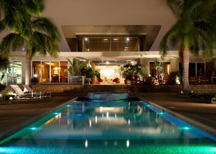 CONBAQUERIZO HOMES-ACABADOS